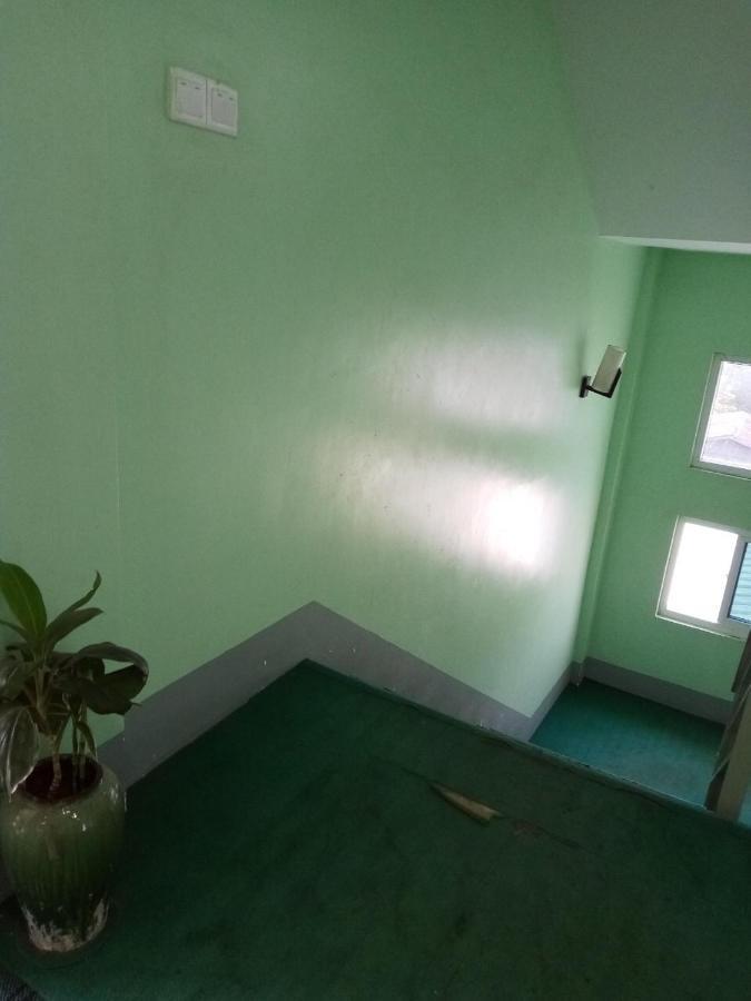Green Days Inn Mandalay Esterno foto